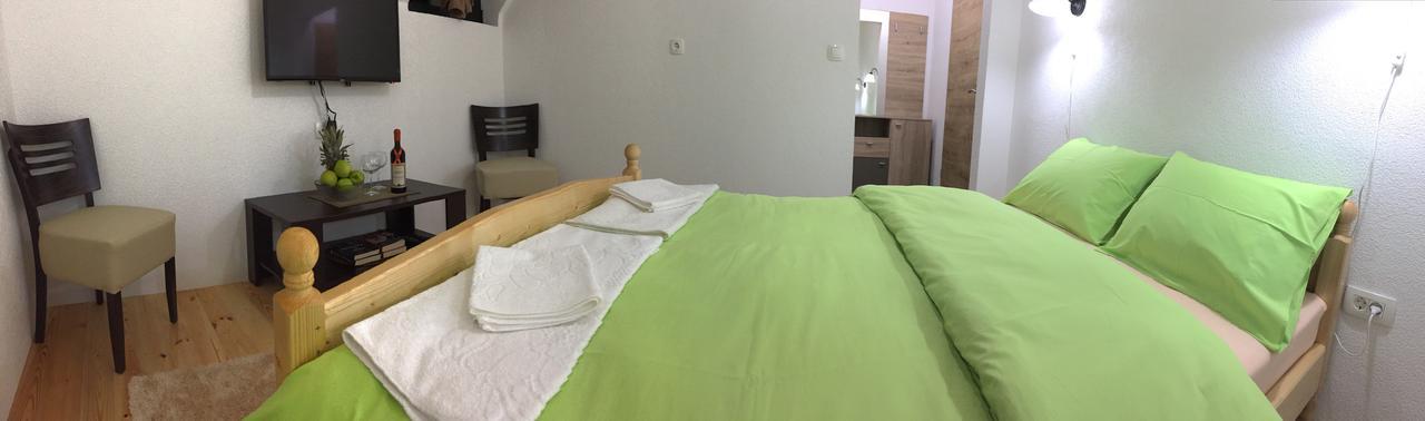 B&B Izvor Жабляк Екстер'єр фото